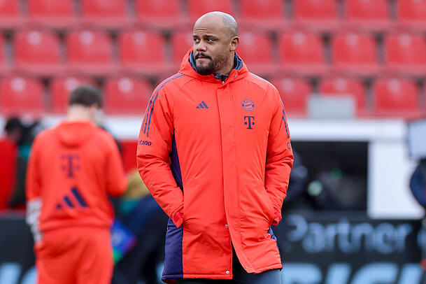 Setzt in Leverkusen auf Sven Urleich: Bayern-Trainer Vincent Kompany.