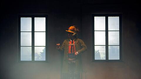 Im Rahmen der Reihe &bdquo;Diskurs Bayreuth&ldquo; war jetzt &bdquo;Der verschwundene Hochzeiter&ldquo; am Grünen Hügel zu sehen, inszeniert von Paul Esterhazy.