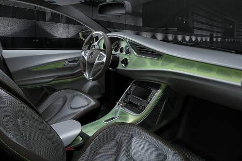 Futuristisch: Die Linienführung im Cockpit ist an natürliche Formen angelegt, die Funktionalität leidet aber nicht.