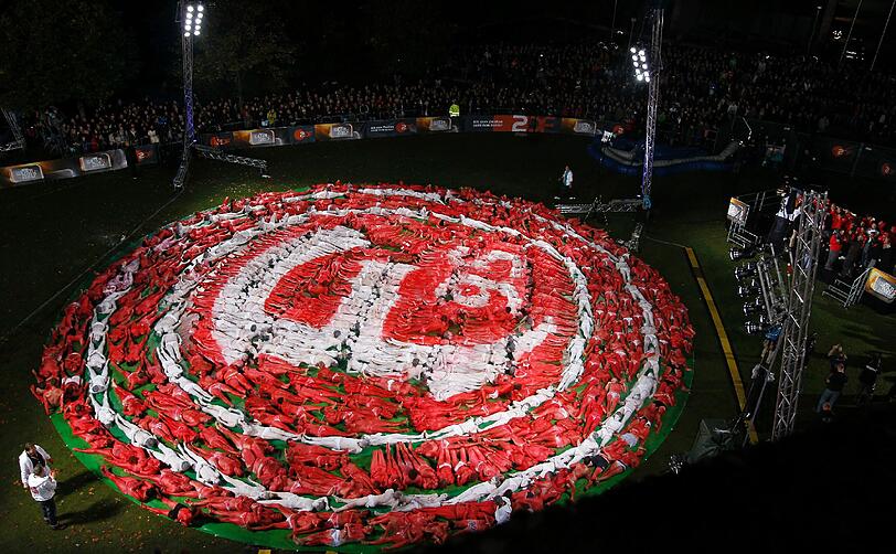 Breuninger wird neuer Sponsor von Fortuna Düsseldorf. Am Samstag, beim Top-Spiel gegen den FC Bayern wird Unternehmen erstmals in der ESPRIT arena werben.