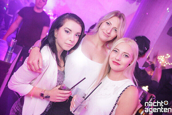 Die besten Partybilder vom Samstag. Hier aus dem Neuraum.