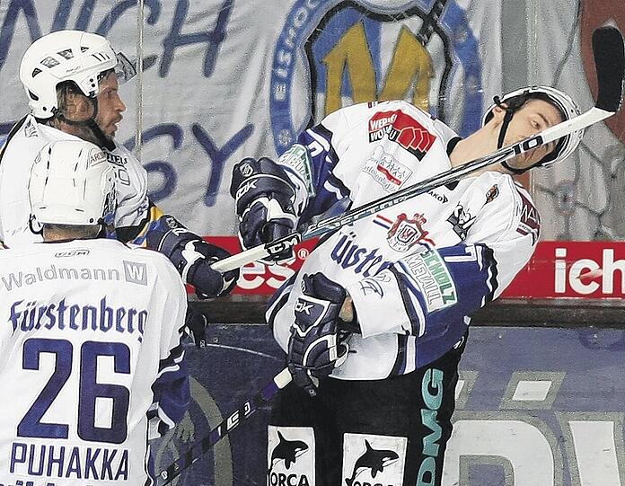 Benimm-Regeln im Eishockey? Nicht für EHC-Raubein Markus Jocher.
