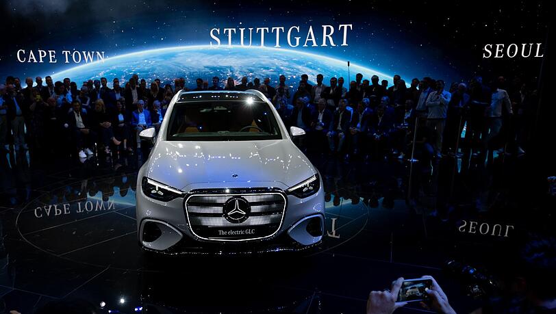 Mercedes stellt neues E-Auto vor (Foto-aktuell).