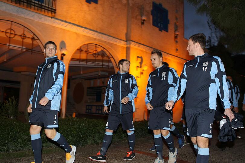 Die Bilder vom ersten Trainingstag der Löwen in Belek.