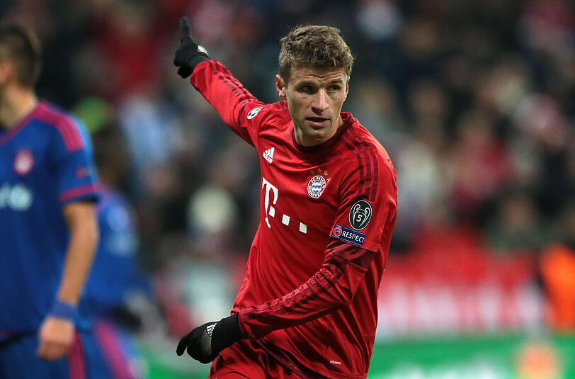 Thomas Müller: Note 2. Wenn Bayern Champions League spielt, darf ein &bdquo;echter Müller&ldquo; nicht fehlen. Staubte nach Robben-Vorlage zum 3:0 ab und bedankte sich per Handschlag (Handschuh vornehm ausgezogen) bei Robben. Tor Nummer fünf auf Europas Bühne. Lieferte die Kopfball-Vorlage zum 4:0.