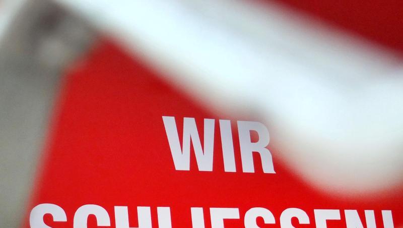 "Wir schließen!" - die Corona-Krise sorgt auch in Deutschland für einen Konjunktureinbruch. "Wir schließen!" - die Corona-Krise sorgt auch in Deutschland für einen Konjunktureinbruch.