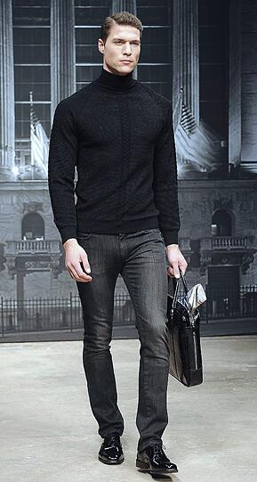 Das Modelabel Rebekka Ruetz präsentiert die neue Herbst/Winter-Kollektion auf der Fashion Week in Berlin.
