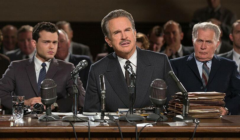Als Warren-Beatty-One-Man-Show (Mitte) funktioniert "Regel spielen keine Rolle" sogar zeitweise.