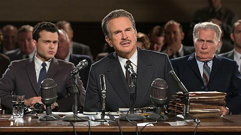 Als Warren-Beatty-One-Man-Show (Mitte) funktioniert "Regel spielen keine Rolle" sogar zeitweise.