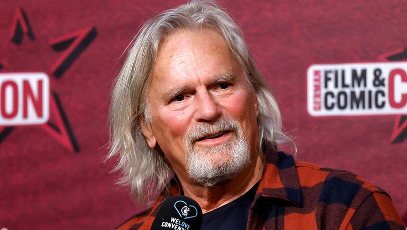 MacGyver ist jetzt grau: Richard Dean Anderson trat in Dortmund im Holzfällerhemd, mit längeren Haaren und Bart auf. MacGyver ist jetzt grau: Richard Dean Anderson trat in Dortmund im Holzfällerhemd, mit längeren Haaren und Bart auf.