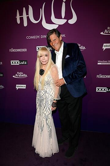PR-Lady Simone Petrov und Ehemann Hanns Meyn. PR-Lady Simone Petrov und Ehemann Hanns Meyn.