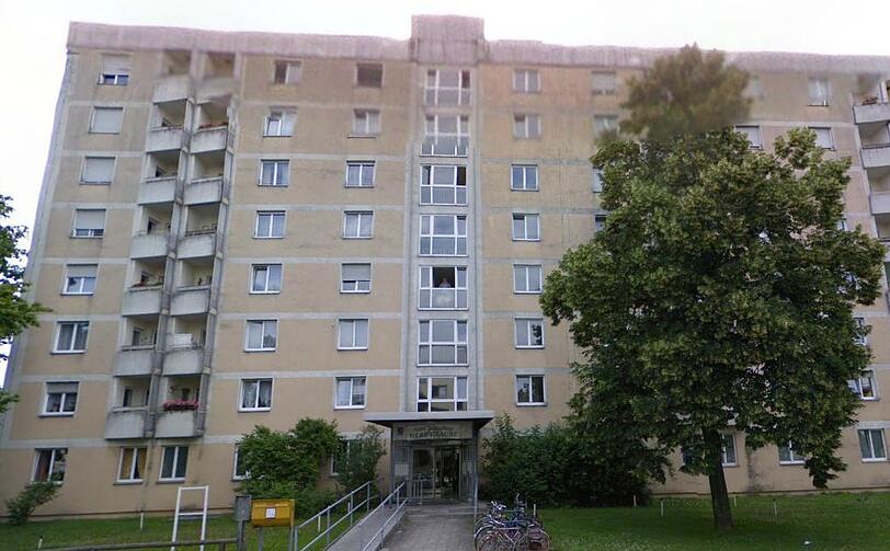 Kein sehr schöner Anblick: Das Thomas-Wimmer-Haus in der Burgkmairstraße 9.