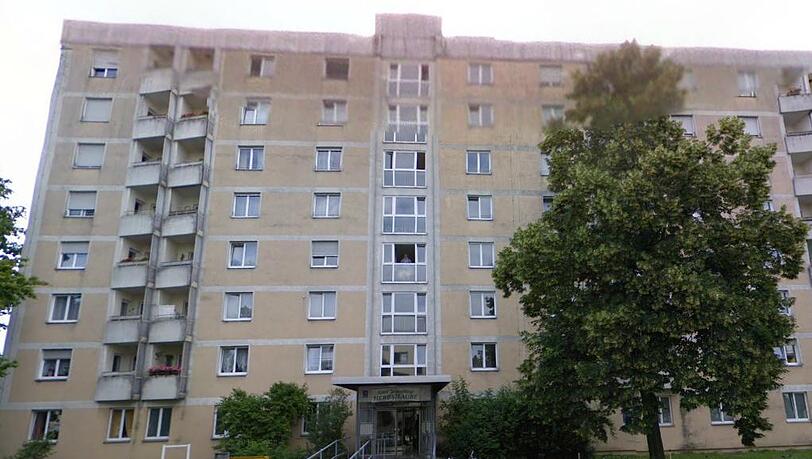 Kein sehr schöner Anblick: Das Thomas-Wimmer-Haus in der Burgkmairstraße 9. Kein sehr schöner Anblick: Das Thomas-Wimmer-Haus in der Burgkmairstraße 9.