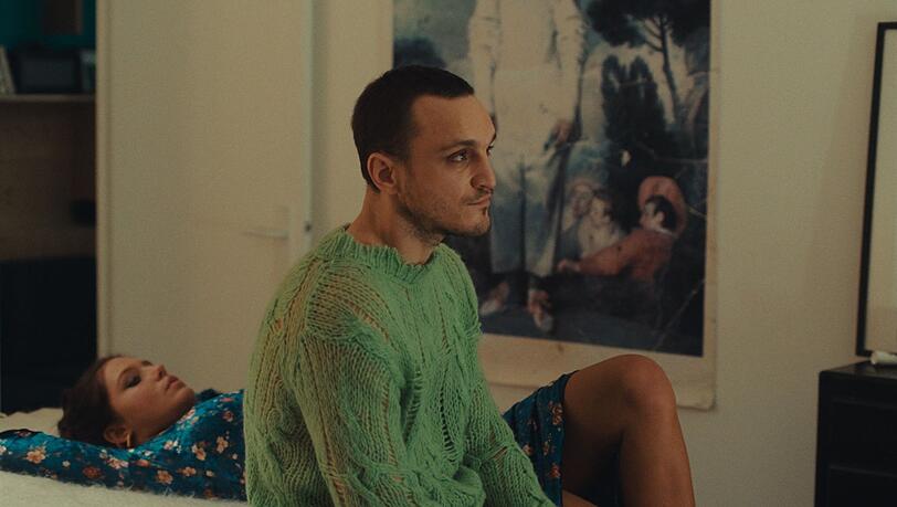 Agathe (Adèle Exarchopoulos) und Tomas (Franz Rogowski) führen eine sehr komplizierte Beziehung.