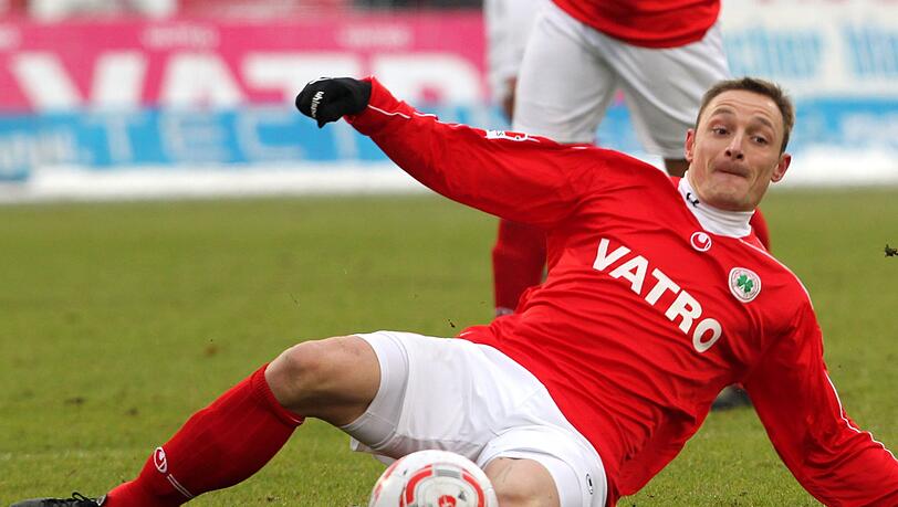 Krontiris unterschribt bis Saisonende bei der Spielvereinigung. Krontiris unterschribt bis Saisonende bei der Spielvereinigung.
