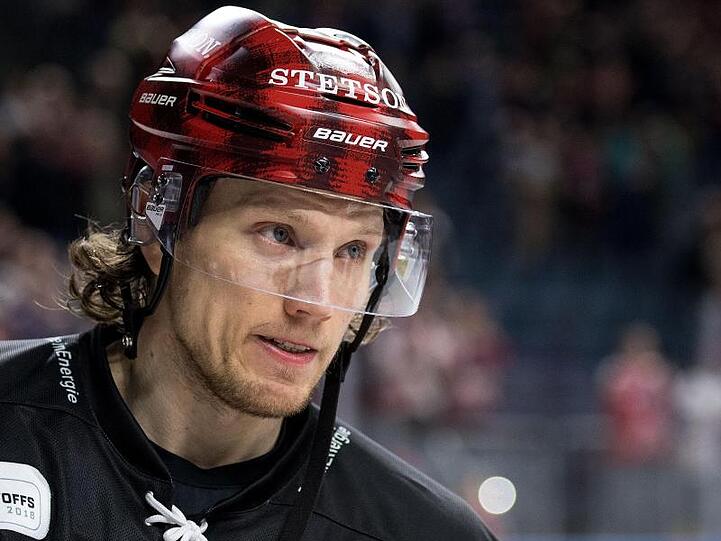 Christian Ehrhoff wird vorerst keinen DEB-Posten übernehmen.