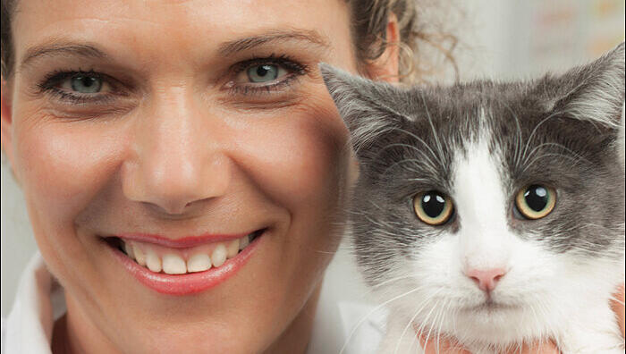 Dr. Tina Hölscher: Die Tierärztin praktiziert in München-Obermenzing. Dr. Tina Hölscher: Die Tierärztin praktiziert in München-Obermenzing.