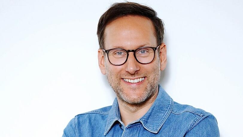 Simon Beeck wird neuer "Guten Morgen Deutschland"-Moderator.