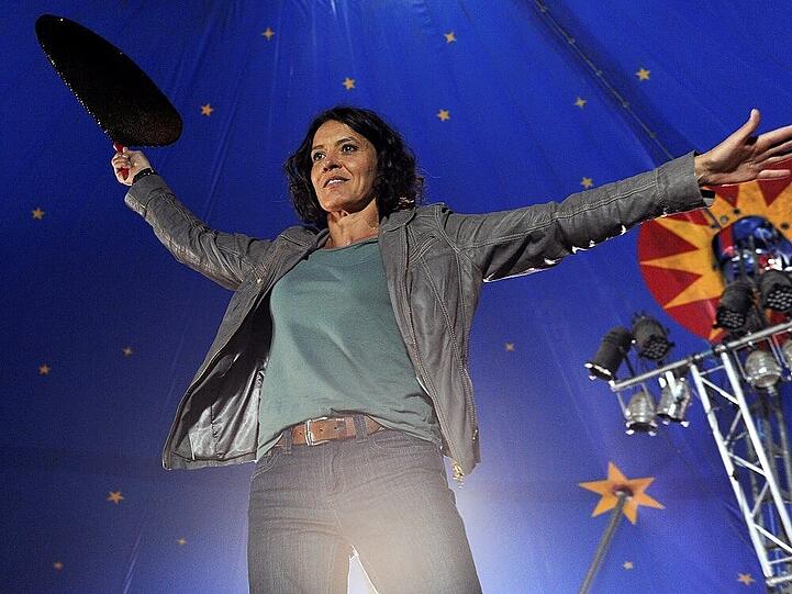 Lena Odenthal (Ulrike Folkerts) ballanciert auf dem Hochseil