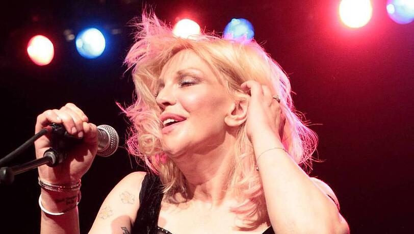 Courtney Love auf einem Konzert in Philadelphia Courtney Love auf einem Konzert in Philadelphia
