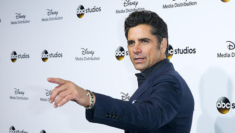 John Stamos ist in den Entzug gegangen John Stamos ist in den Entzug gegangen
