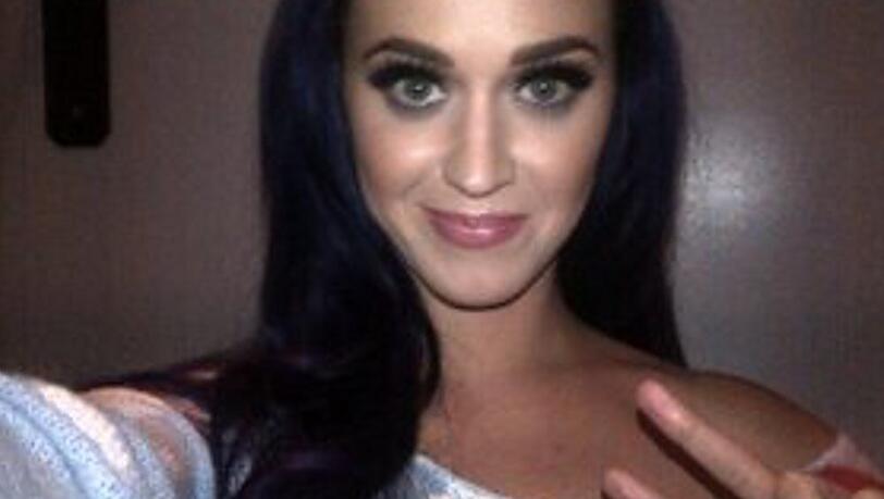 Sie ist mit 46.753.702 Followern die aktuelle Twitter-Queen: US-Popstar Katy Perry Sie ist mit 46.753.702 Followern die aktuelle Twitter-Queen: US-Popstar Katy Perry