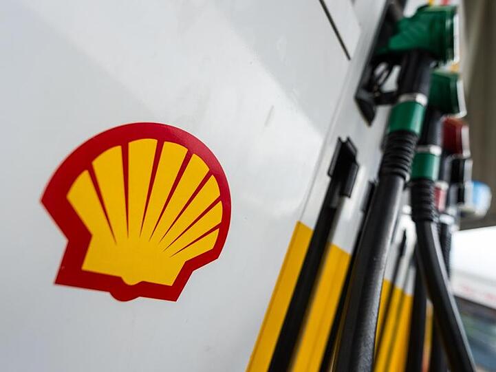 Shell übernimmt die Sonnen-Gruppe aus Wildpoldsried. Foto: Christophe Gateau/Archiv