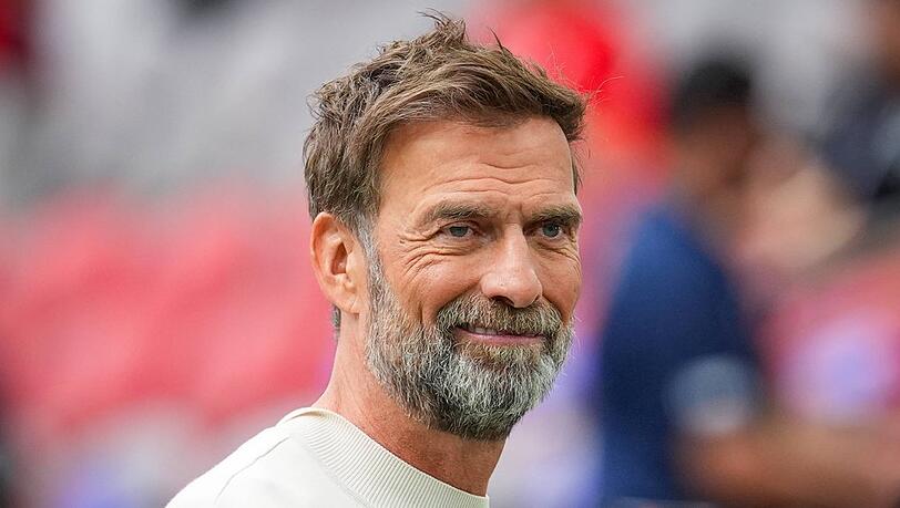 Jürgen Klopp soll neuer Bundestrainer der deutschen Herren-Fußballnationalmannschaft werden. Jürgen Klopp soll neuer Bundestrainer der deutschen Herren-Fußballnationalmannschaft werden.