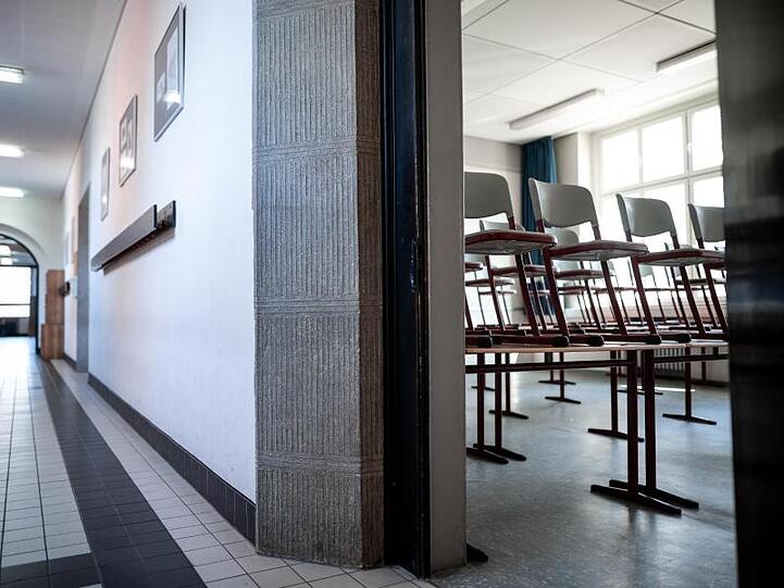 Ein leeres Schulgebäude in Oberhausen.