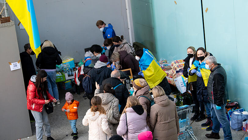 Täglich kommen bis zu 1.200 Geflüchtete aus der Ukraine in München an.
