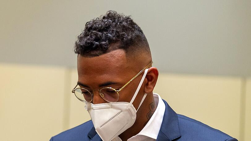 Jérôme Boateng zu Beginn des Prozesses gegen ihn im Amtsgericht München.