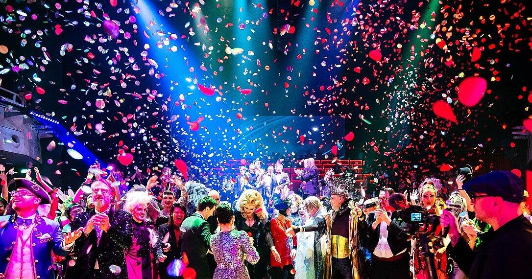 Tickets-f-r-den-Roses-Love-Ball-gewinnen