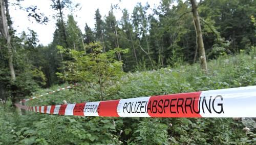 Nach ersten Erkenntnissen der Polizei wohnten Opfer und Täter in der Nähe des Tatorts Nach ersten Erkenntnissen der Polizei wohnten Opfer und Täter in der Nähe des Tatorts