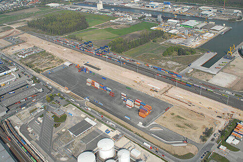 Liegt an drei Korridoren europäischer Verkehrswege: der Nürnberger Hafen.