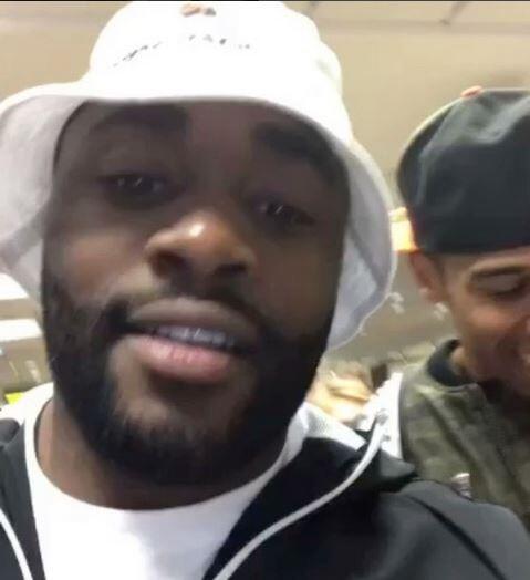 Sieger-Schnappschuss nach dem Spiel: Gradur und sein Kumpel Aubameyang.