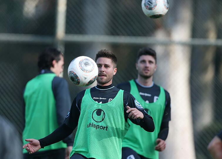 Die Bilder von der Vormittagseinheit am zweiten Tag des Trainingslagers.