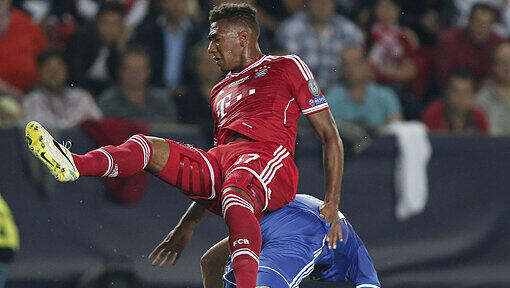 JEROME BOATENG: Note 3. Mit den Gedanken bei seinem Bruder Kevin-Prince, dem Neu-Schalker? Manchmal unkonzentriert, dennoch solider als sein Nebenmann in der Innenverteidigung. Trotzdem: Beim 1:2 indisponiert. JEROME BOATENG: Note 3. Mit den Gedanken bei seinem Bruder Kevin-Prince, dem Neu-Schalker? Manchmal unkonzentriert, dennoch solider als sein Nebenmann in der Innenverteidigung. Trotzdem: Beim 1:2 indisponiert.