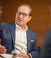 CSU-Landesgruppenchef Alexander Dobrindt ist Anfang Januar an Corona erkrankt.