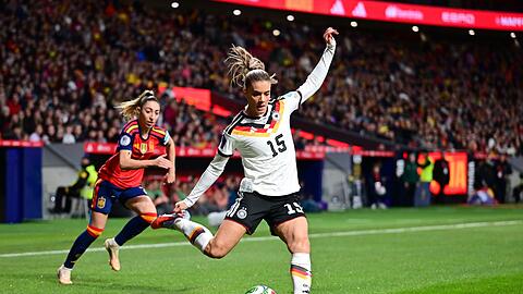 DFB-St&uuml;rmerin Selina Cerci im Vorw&auml;rtsgang.