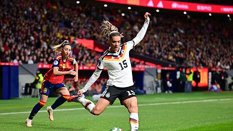 DFB-Stürmerin Selina Cerci im Vorwärtsgang.