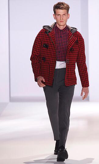 Ganz viele Promis und natürlich noch mehr Mode: Vom 18. - 21. Januar findet in Berlin die Mercedes-Benz Fashion Week statt. Wir zeigen Ihnen die besten Fashion und Promi-Bilder - zum Durchklicken!