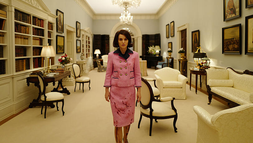 Kurz nach dem Attentat zurück im Weißen Haus: Natalie Portman als „Jackie“. Kurz nach dem Attentat zurück im Weißen Haus: Natalie Portman als „Jackie“.