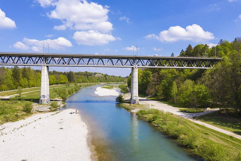 Die Tat ereignete sich zwischen zwischen Marienklause und Großhesseloher Brücke.