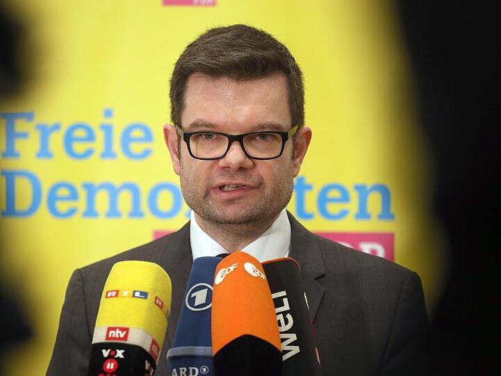 "Wenn sich der Bundesrat digitalisiert, darf sich der Bundestag nicht länger verweigern", sagt der Erste Parlamentarische Geschäftsführer der FDP-Fraktion, Marco Buschmann.