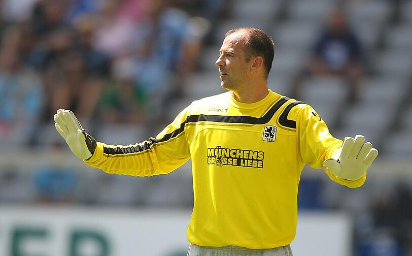 1860-Torwart Gabor Kiraly