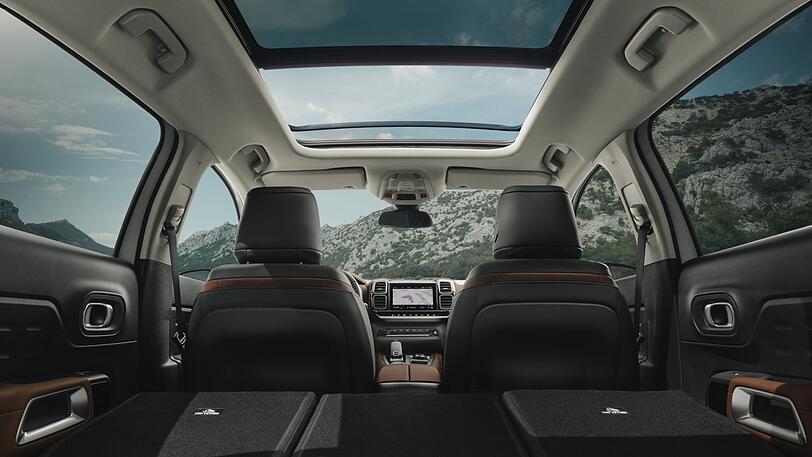 Im C5 Aircross herrscht dank großer Glasflächen und gutem Rundumblick ein angenehmes Raumgefühl.