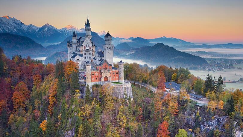 Schloss Neuschwanstein geh&ouml;rt zu den Tourismusmagneten schlechthin.