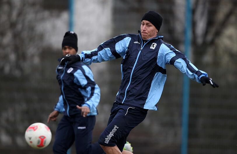 Insgesamt haben acht Spieler am "freien" Freitag trainiert: Ola Kamara, Rob Friend, Malik Fathi, Michael Netolitzky, Korbinian Vollmann, Grzegorz Wojtkowiak, Christopher Schindler und Moritz Stoppelkamp. Hier die Trainingsbilder.