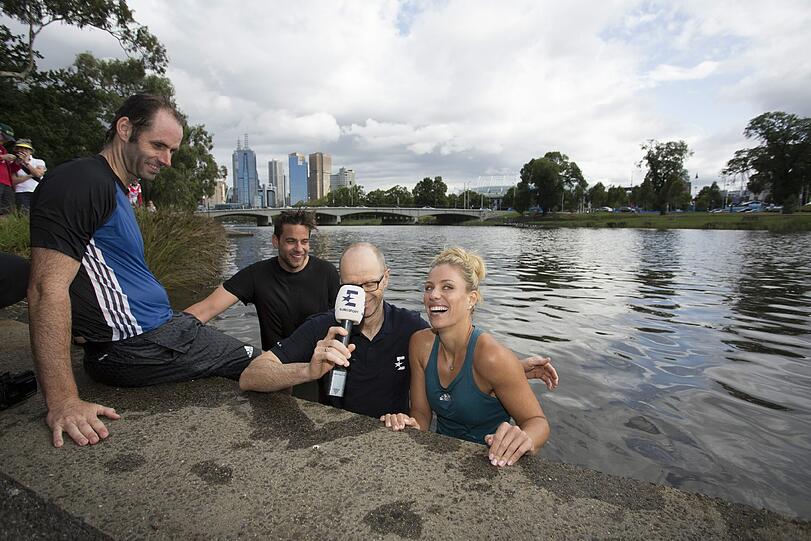 Am Tag nach ihrem großen Sieg von Melbourne stand für Angelique Kerber noch der angekündigte Sprung in den Yarra River an.