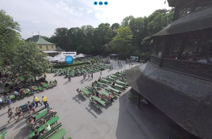 Kapellenansicht: der Biergarten am Chinesischen Turm von oben betrachtet.
